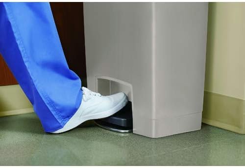 Rubbermaid Commercial Products STREAMLINE Plastic Front Step Step-On-Trash/Garbage Can/Bin, 24 GAL, Red, for Doctor's Office/Hospitals/Healthcare