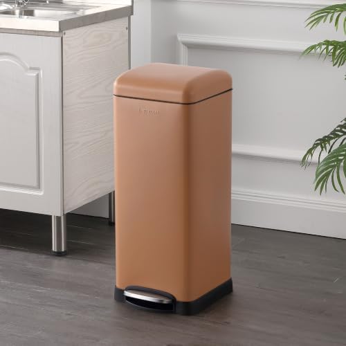 happimess Betty 8 Gal Step Trash Can Soft-Close Lid, Clay Rose
