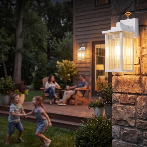 15-Inch Dusk to Dawn Outdoor Wall Light, White Porch Light All-Metal