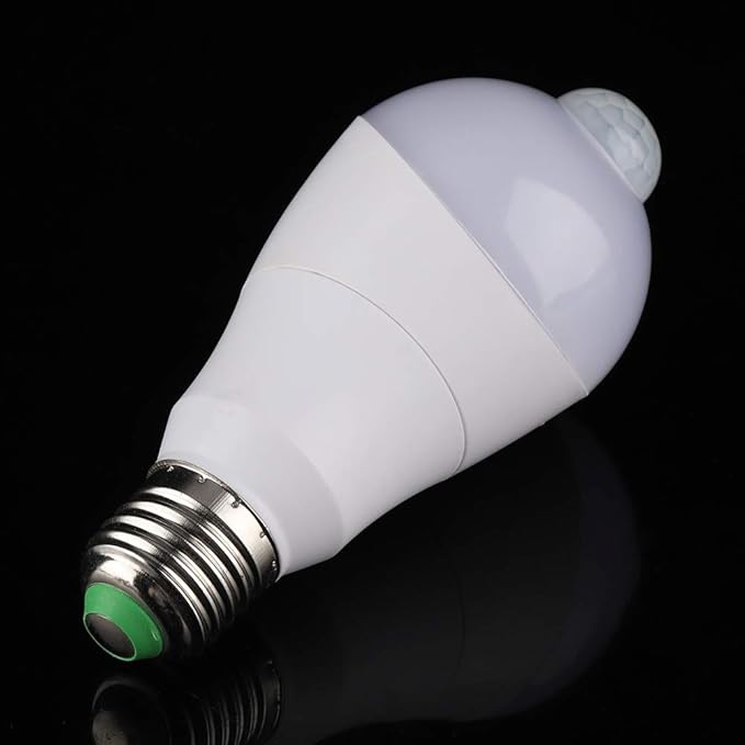 Motion Sensor Light Bulbs, 350 Degree Rotating Wide Coverage LED Carport Light Dusk to Dawn Motion Detector Bulbs for Outdoor Porch Garage Hallway Basement