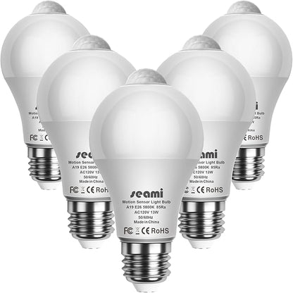 Motion Sensor Light Bulb, Dusk to Dawn Security Night Light A19 E26 13W Equivalent 100W 5800K Daylight, Indoor Motion Activation Detector Light Bulb, 5 Packs