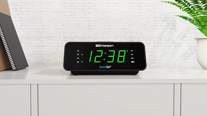 Emerson CKS1900 SmartSet Dual Alarm Clock Radio with AM/FM Digital Tuning, Auto Time Setting, 20 Presets, Jade Green LED Display, Snooze, Sleep Timer & Battery Backup