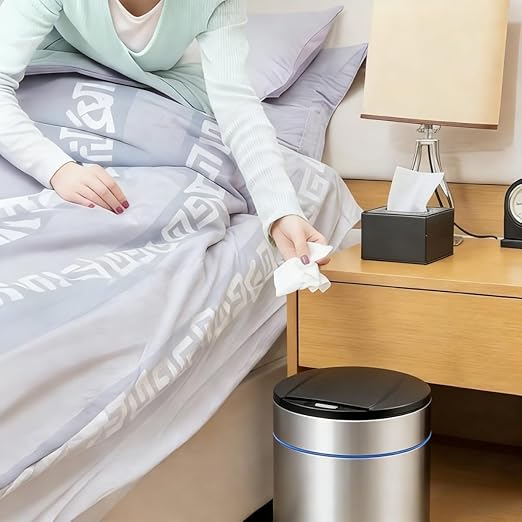 Garbage Can with Lid, Intelligent Sensor Opening and Closing, Small Garbage Can for Living Room, Bedroom, Kitchen and Bathroom (2, Silver)