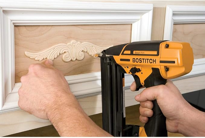 BOSTITCH Brad Nailer Kit, 18GA, Smart Point, Pneumatic (BTFP12233)