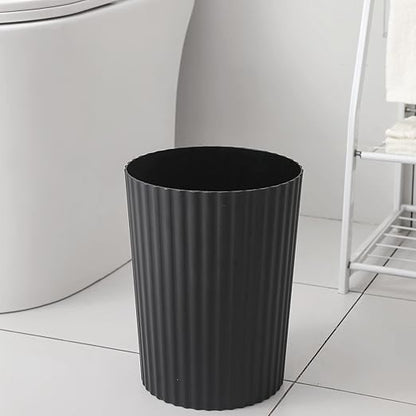JiatuA Small Trash Can Plastic Wastebasket Round Garbage Container Bin for Bathroom, Kitchen, Bedroom, Home Office, College Dorm, Black 2 Pack