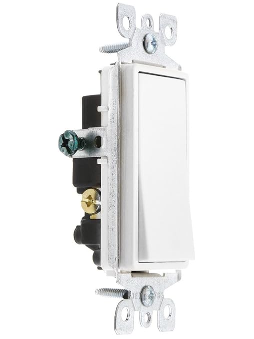 Leviton 15 Amp, 120/277 Volt, Decora Rocker 3-Way AC Quiet Switch, Residential Grade, Grounding, 5603-2W, White