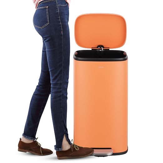 happimess Curtis 8 Gal Step Trash Can Soft Close 25", Carrot Cake
