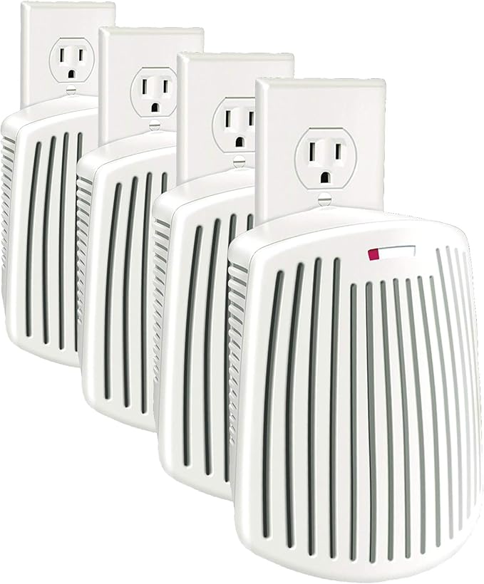 Hamilton Beach TrueAir Plug-Mount Odor Eliminator with Carbon Filter + Green Mountain Scent Cartridge, Common Household-Tobacco, Pet, Bathroom, Trash, On/Off Fan (04530GM) (Pack of 4)