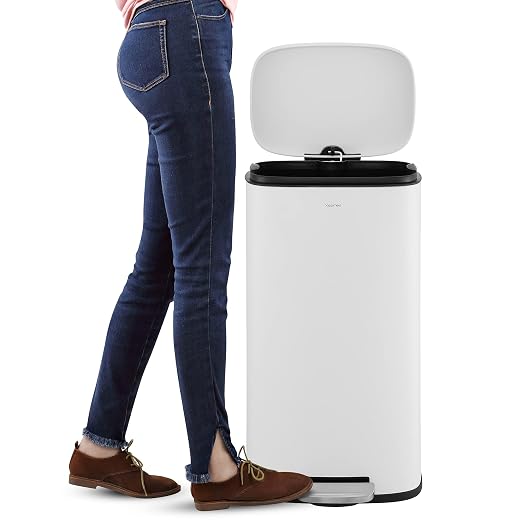 happimess Curtis 8 Gal Step Trash Can Soft Close 25", Cotton White
