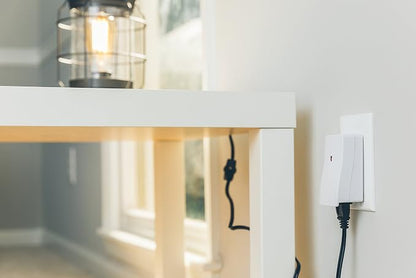 Southwire Woods Indoor Wireless Remote Kit - Controls Up to 3 Devices - Long-Range Remote Switch - Convenient One-Touch Controller - Energy-Saving Outlets - White/Orange