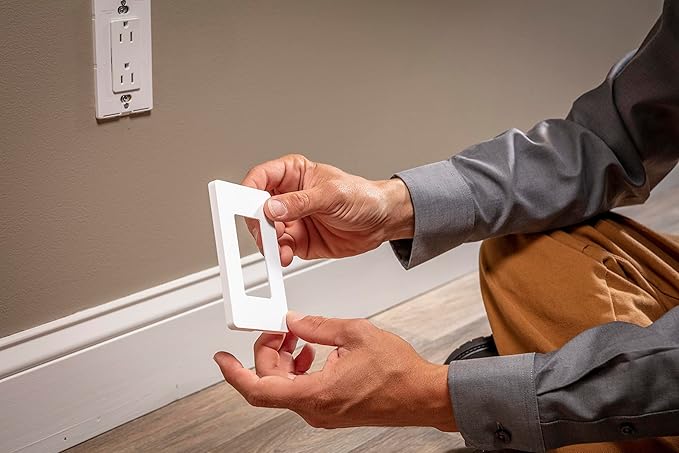 Square D by Schneider Electric X Series 15A 125V Wi-Fi Energy Monitoring Socket Outlet, Tamper Resistant, Needs Neutral Wire, Matter Certified, Works with Alexa, Google Home, Apple Home, Matte White