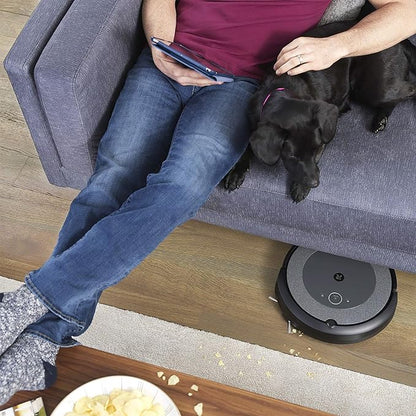 iRobot Roomba i3 Wi-Fi Robot Vacuum + Automatic Dirt Disposal (Renewed)